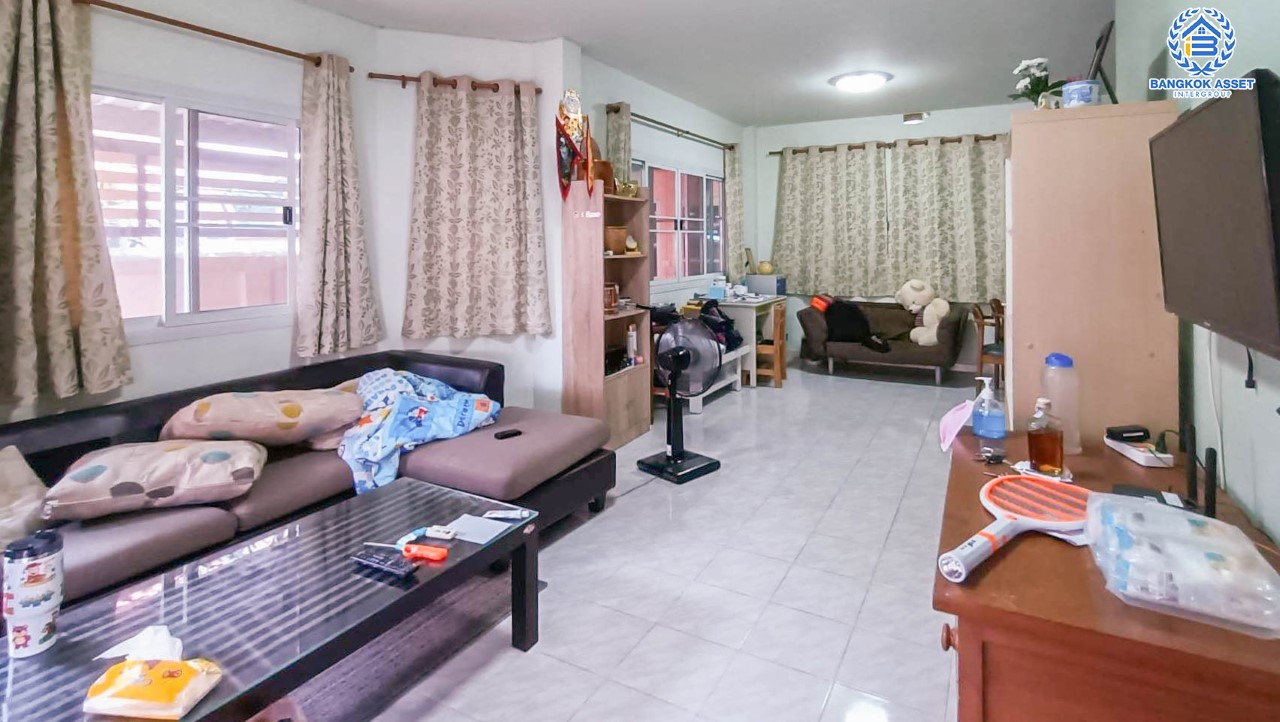 *****บ้านเดี่ยวมือสองนนทบุรี ม.รุ่งอรุณ กาญจนาฯ เนื้อที่ 53.4 ตร.ว. ฟังก์ชันครบ 4 ห้องนอน 2 ห้องน้ำ 2 ที่จอดรถ สะดวกสบาย บนทำเลเข้า-ออกได้หลายเส้นทาง ถ.กาญจนาภิเษก, ถ.นครอินทร์ ใกล้เซ็นทรัลเวสต์เกต และทางด่วน "ศรีรัช"